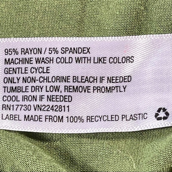 Xhileration size Xs green short sleeve fitted vneck crop top with ruffle sleeves - Picture 8 of 9